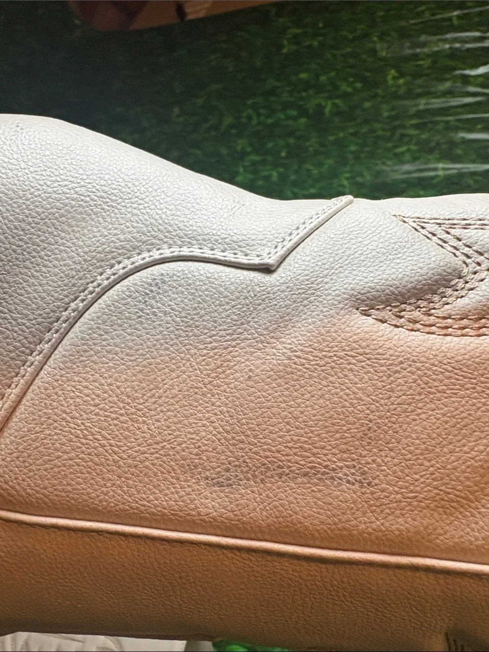 Beautiful Cream Cowgirl Boots